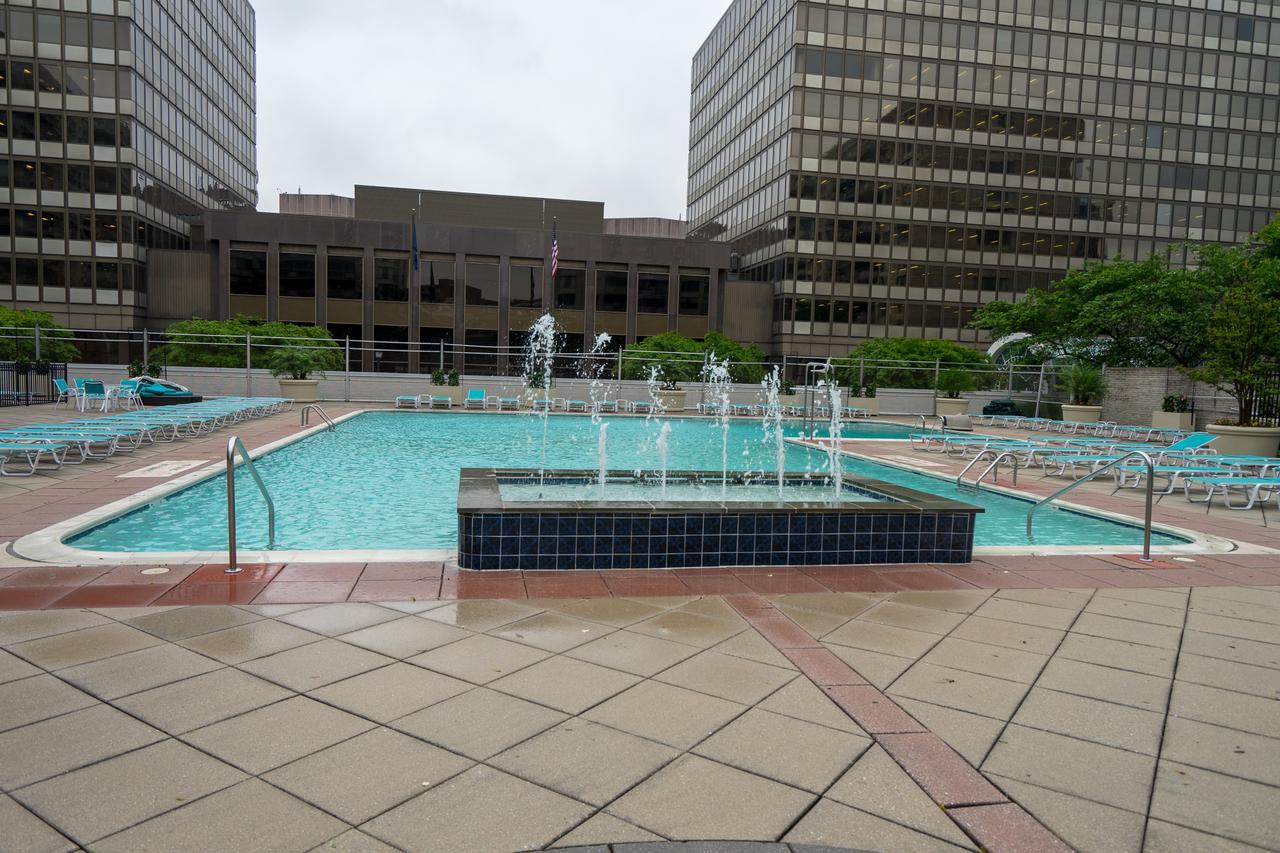 Courtyard Arlington Crystal City/Reagan National Airport Exterior photo